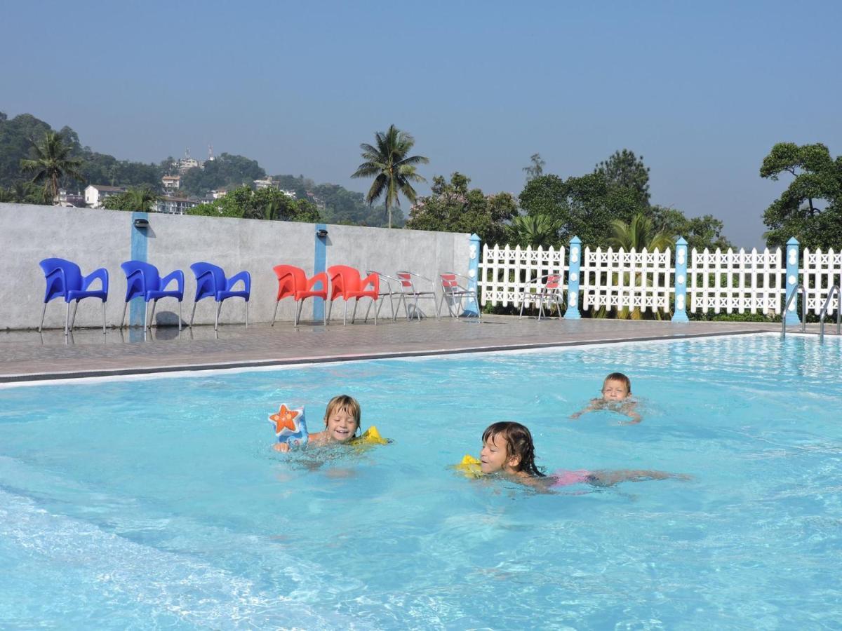 Capital Regency Hotel 3*
