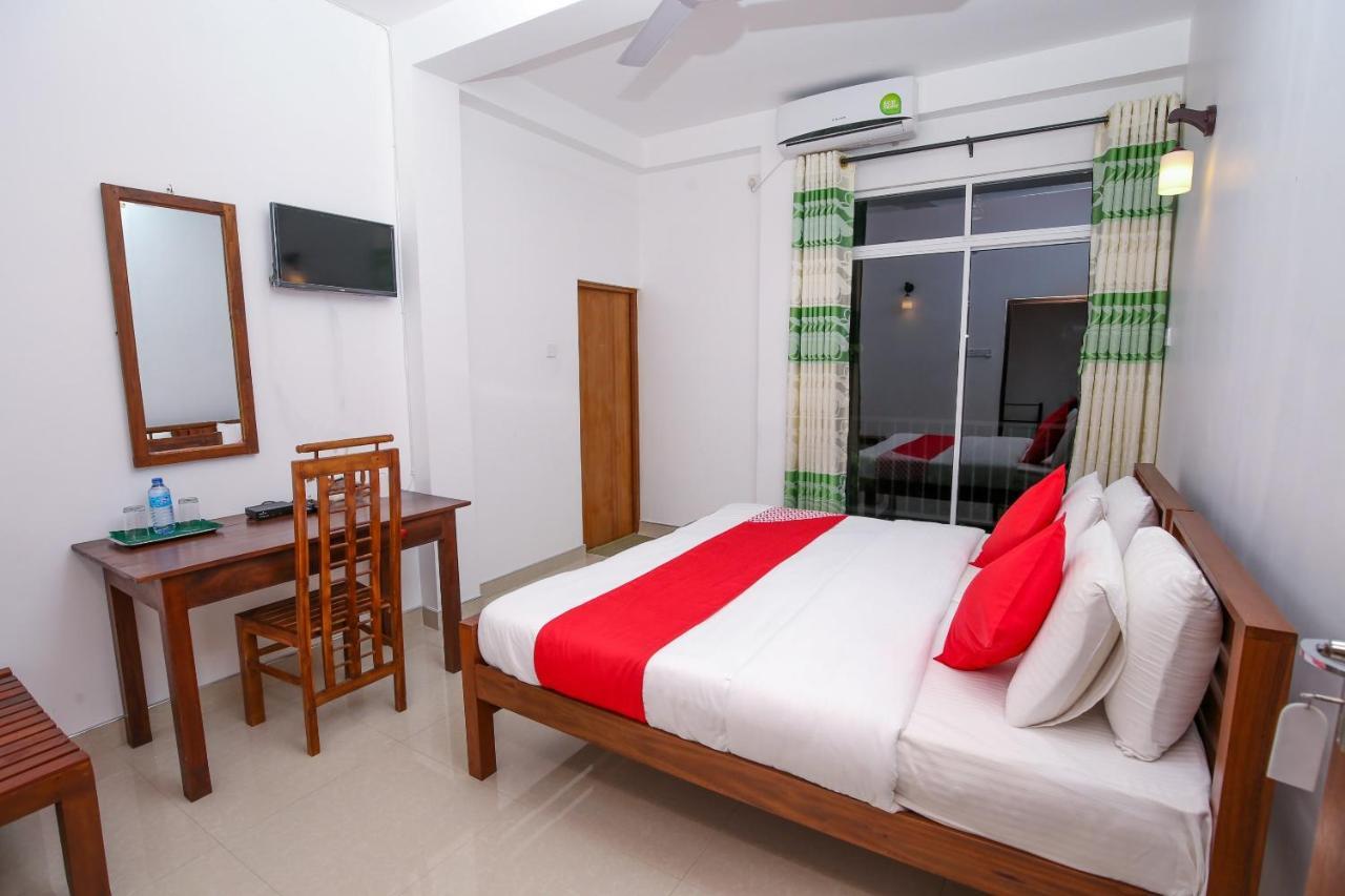 Oyo 438 Sarala Hotel