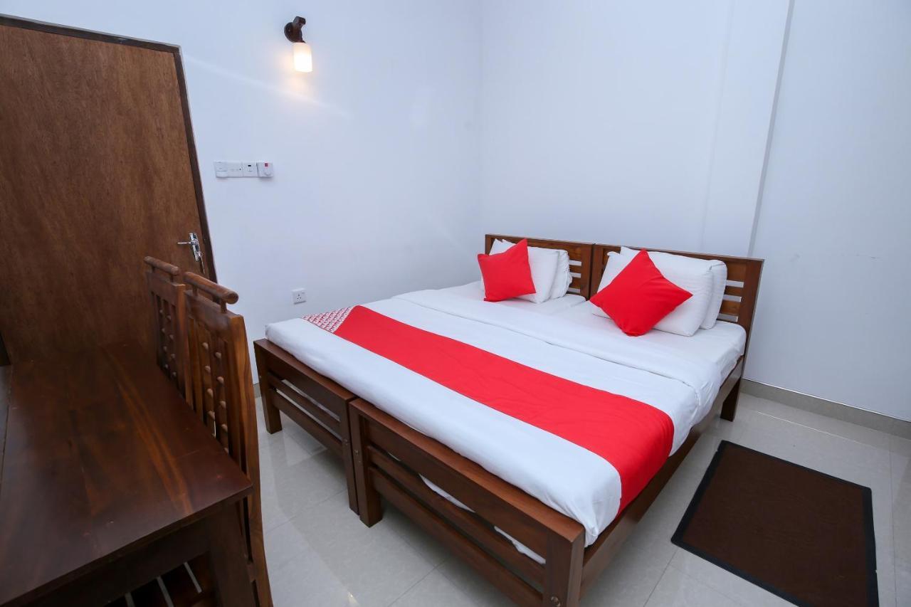 Oyo 438 Sarala Hotel 3*