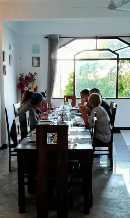 Hotel Ceylonbreezekandy