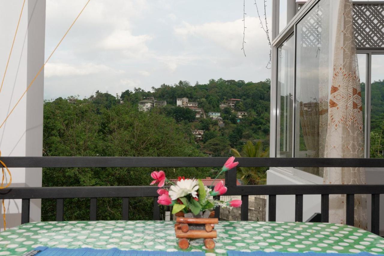 Kandyan White Homes * Kandy