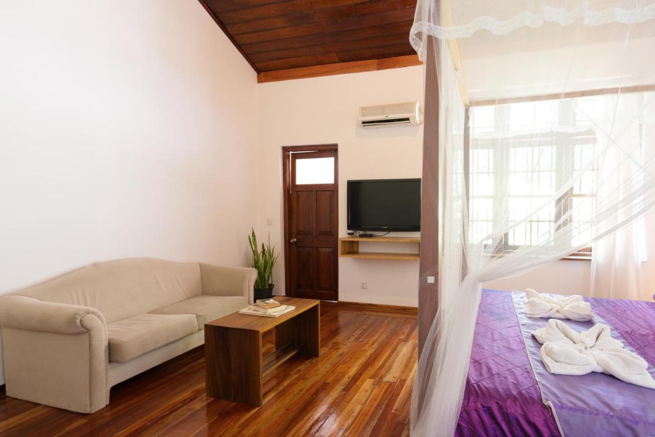 Sweet Cinnamon Hotel 3*