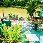Kandy Riverside Villa