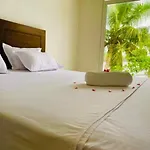 Kandy Green Mount Villa