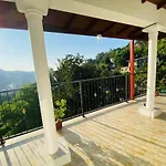 Kandy View Inn -Homestay- Foreign Only