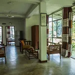 Lodge In 611 Buwalikada