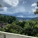 Upland Inn
