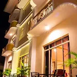 Hotel Lakefield
