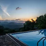 Sky Lodge
