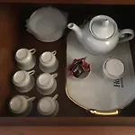 \'Kandy Lake Round Apartment