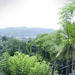 Pearl House