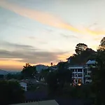 Marvel Hills Kandy