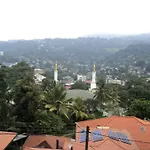 Tamarind Tree Inn Kandy