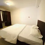 Kandy Hotel By Lakjaya
