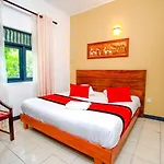 Waterfront Hotel Kandy