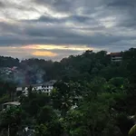 Lion Resort Kandy