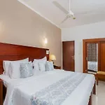 Hotel Travellers Nest Kandy