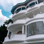 Avocado Retreat