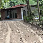 Manudi Kandy Hostel