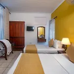 Ceyloni Lake Residency