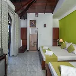 Ceyloni Lake Residency