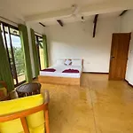 Aqua Dunhinda Villa & Nature Retreat