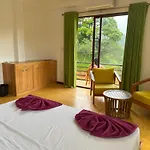 Aqua Dunhinda Villa & Nature Retreat