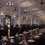 Queen\'S Hotel