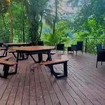 Avalong Resort By Malwatta