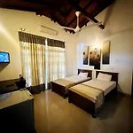 Ranaya Residence