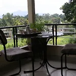 Kandy Quietude