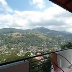 Kandyan Bluestar Villa