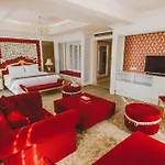 The Grand Kandyan