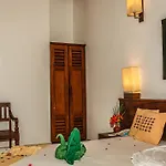 Senani Hotel