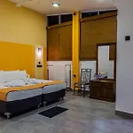 Kandy City Rooms & Hostel