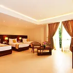Grand 103