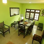 Araliya Holiday Bungalow