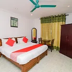 Oak Wood Inn