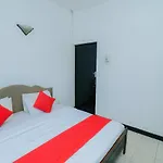 Oyo 479 Water Front Hotel