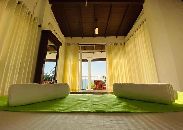 Kandy View Inn -Homestay- Foreign Only