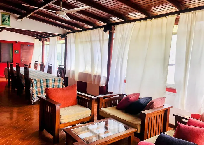 Kandyan Holiday Center