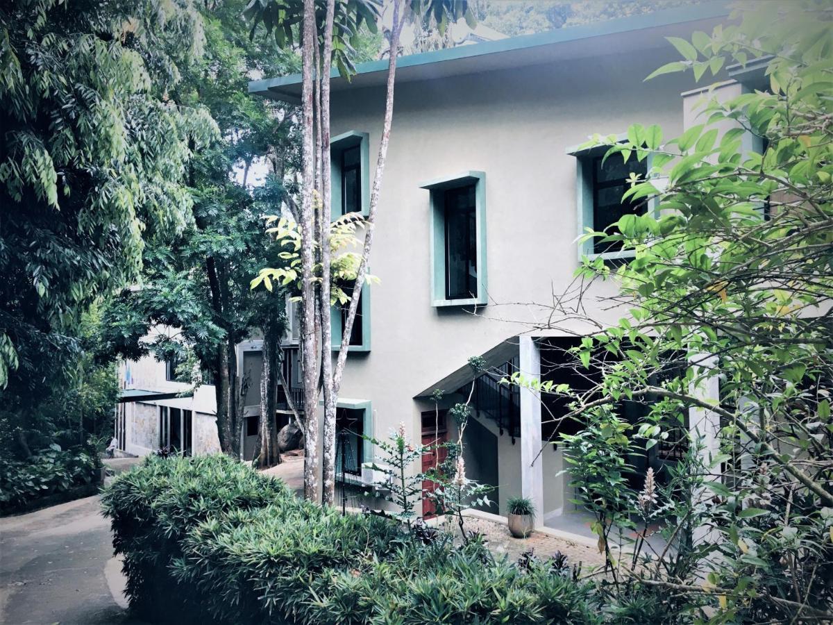 Hotel Spring 4*