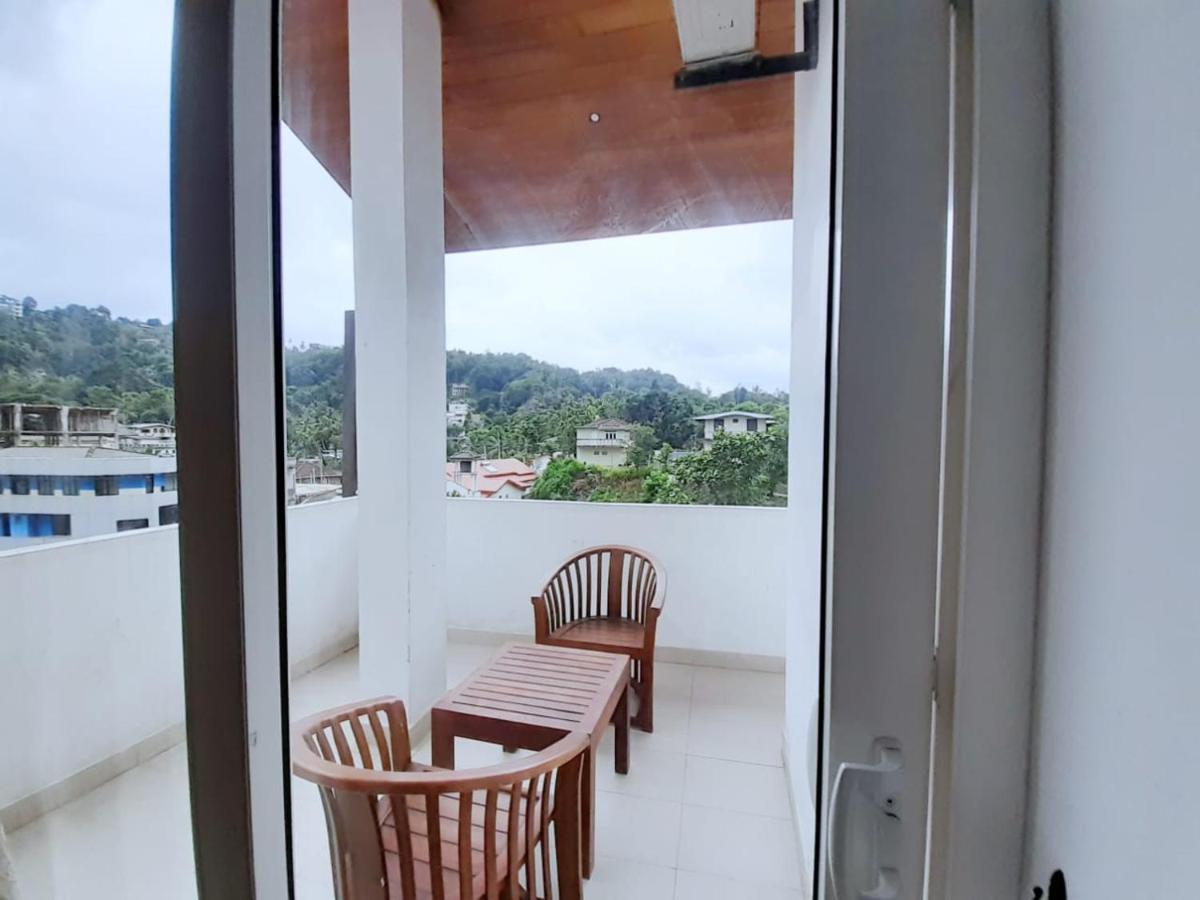 Bamiyan Hotel Kandy