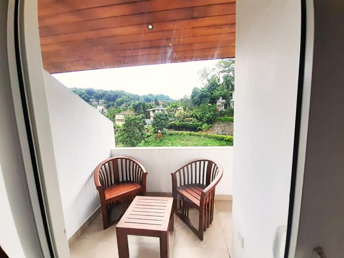 Hotel Bamiyan Kandy