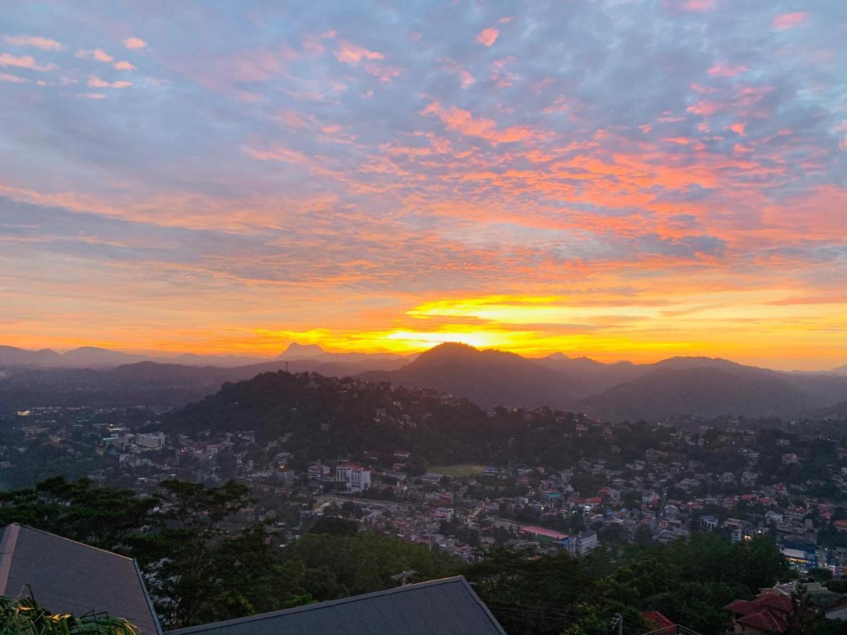 Hotel Liyya Hanthana Kandy