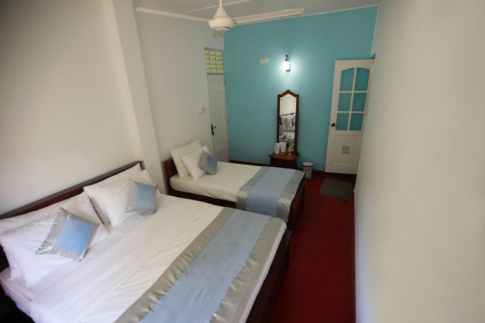 Riverdale Breeze Bed & Breakfast 2*