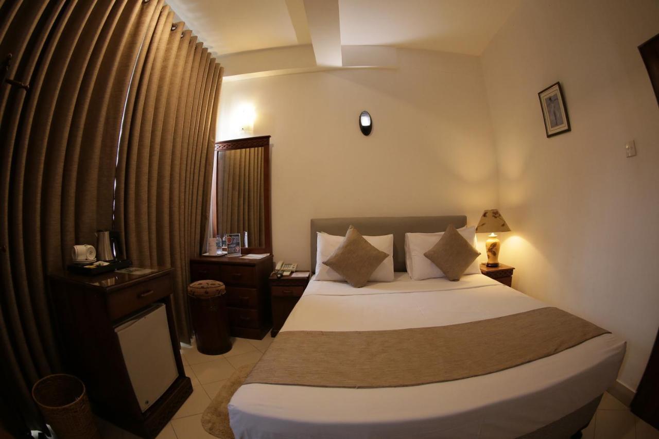 The Royal Mall Hotel Kandy