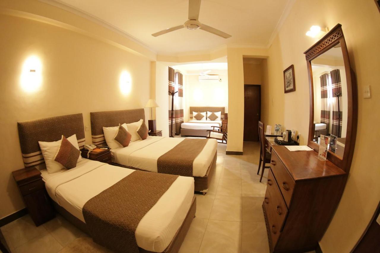 The Royal Mall Hotel Kandy
