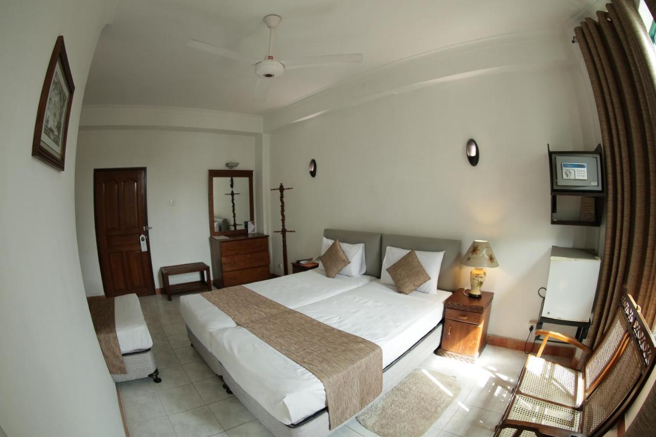 The Royal Mall Hotel Kandy
