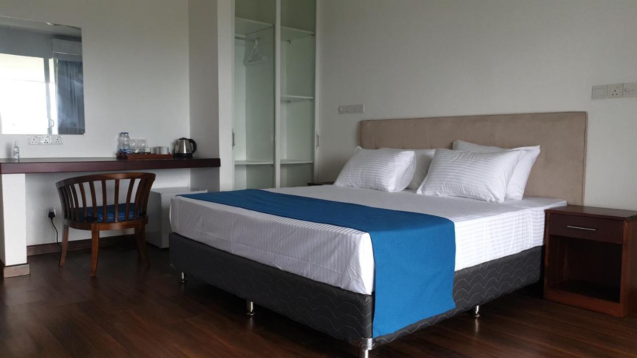 The Mountbatten Hotel *